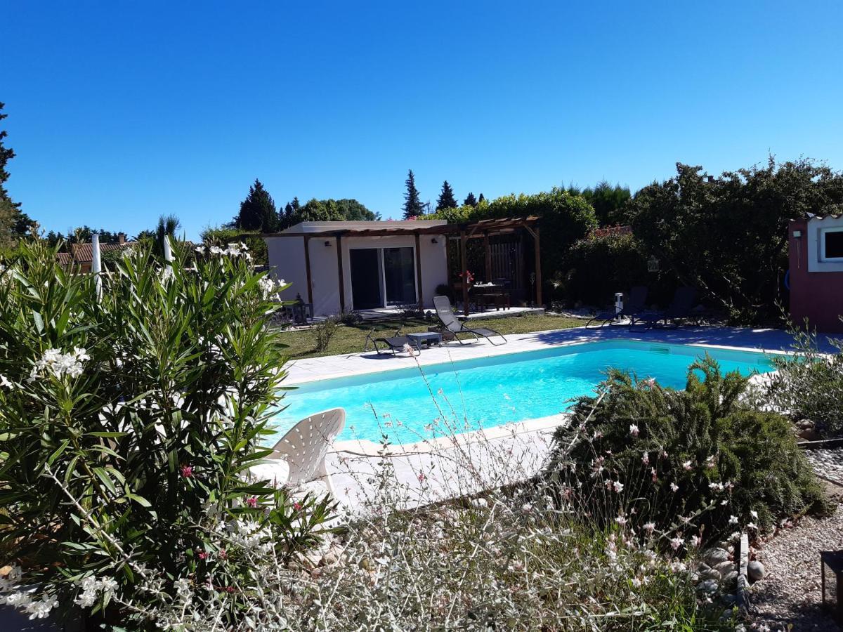 Lamathye Aramon Exteriér fotografie